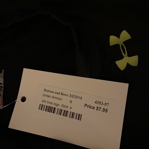 Under Armour boy’s shirt size 5 - Picture 7 of 7